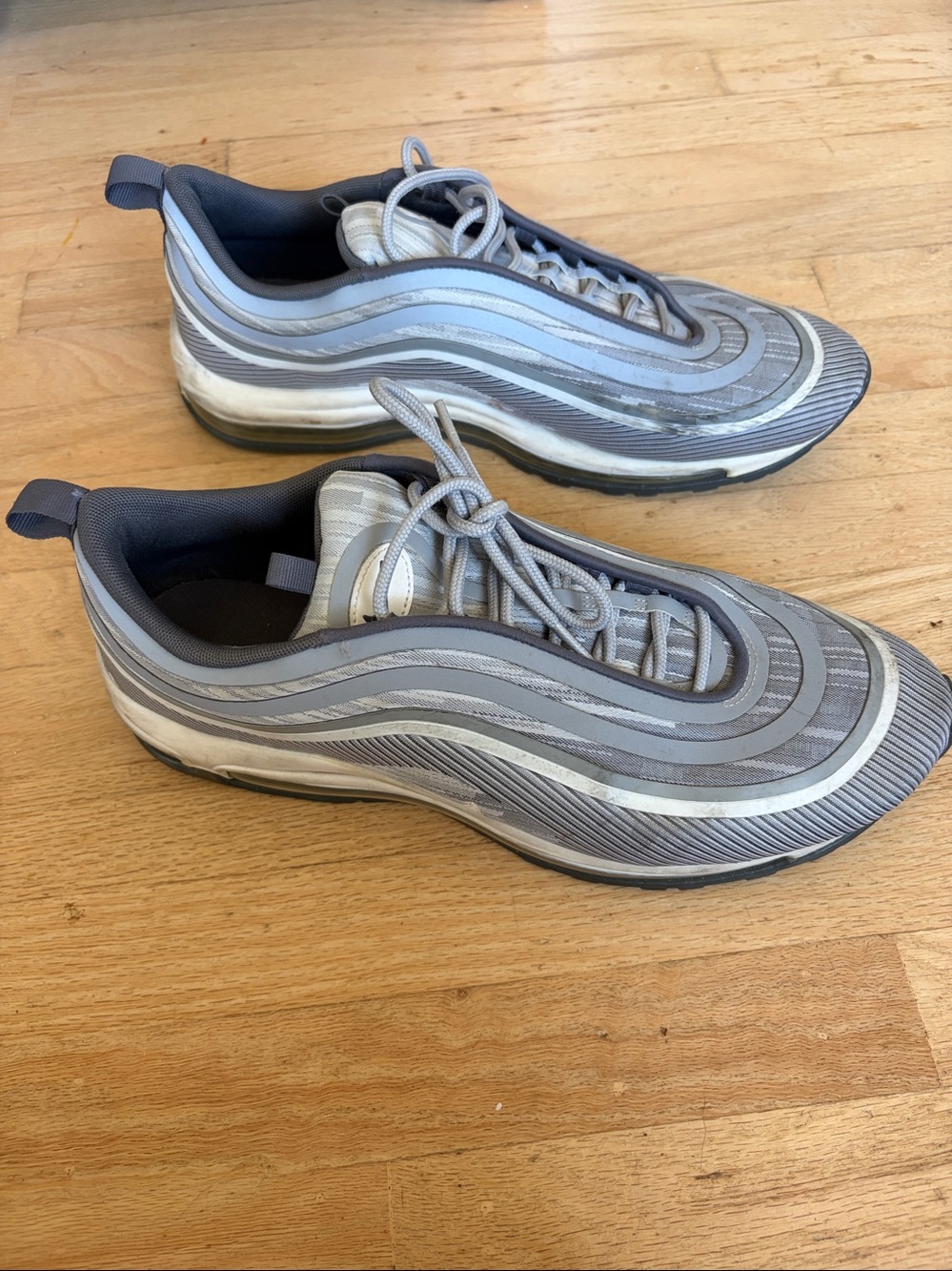 Nike Air Max men’s size 12 grey white
